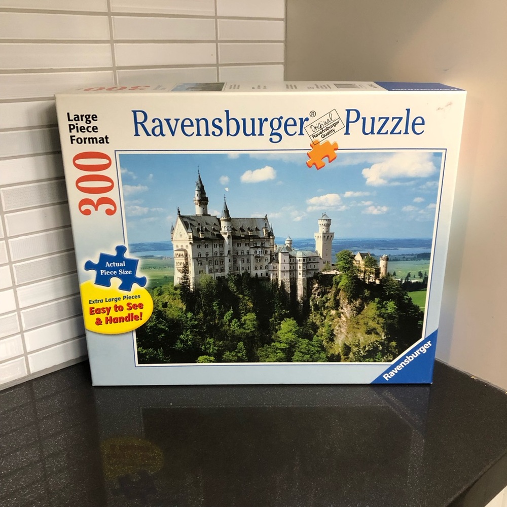 Ravensburger “Neuschwenstein castle” 300 piece large format puzzle